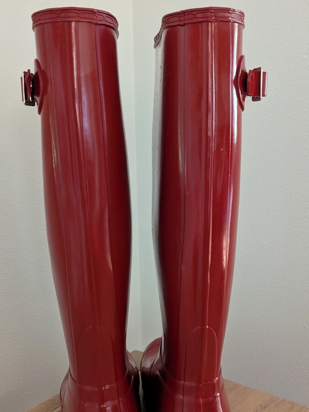 Hunter Tall Knee-High Glossy Rain Boots In Military Red - 9 - Picture 7 of 12